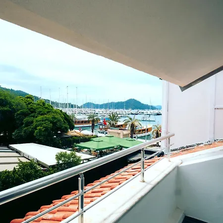 Skopea Exclusive Hotel *